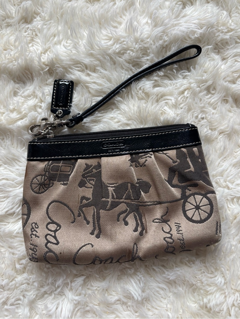 Y2K Coach Beige and Black Signature Carriage Wristlet